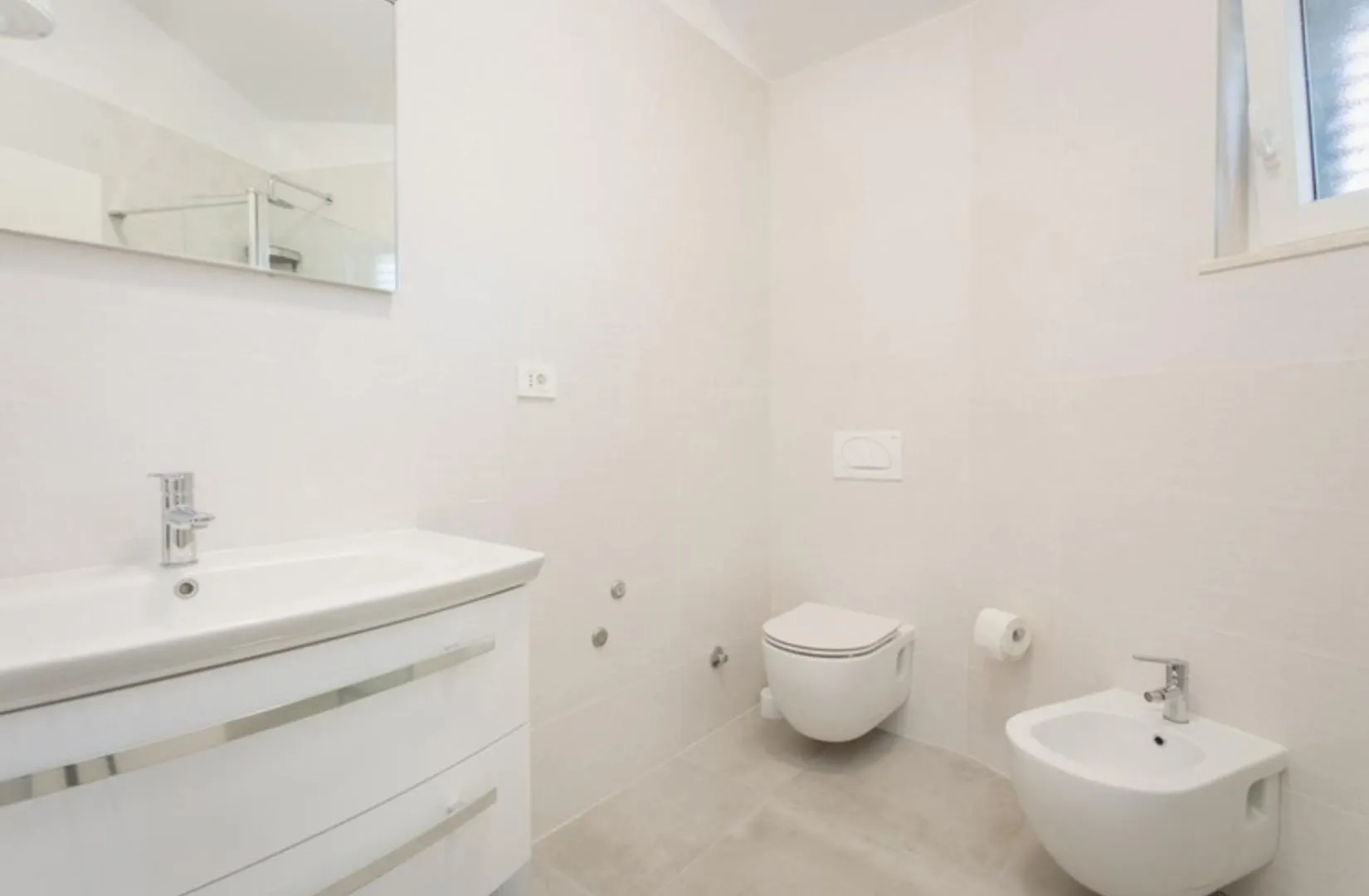 Villa Horizon For 18 People Near Pula With Large Garden And Children Playground