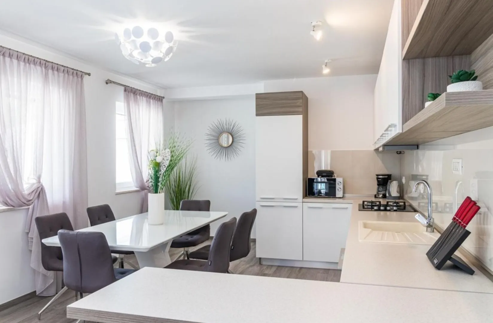 Villa Horizon For 18 People Near Pula With Large Garden And Children Playground