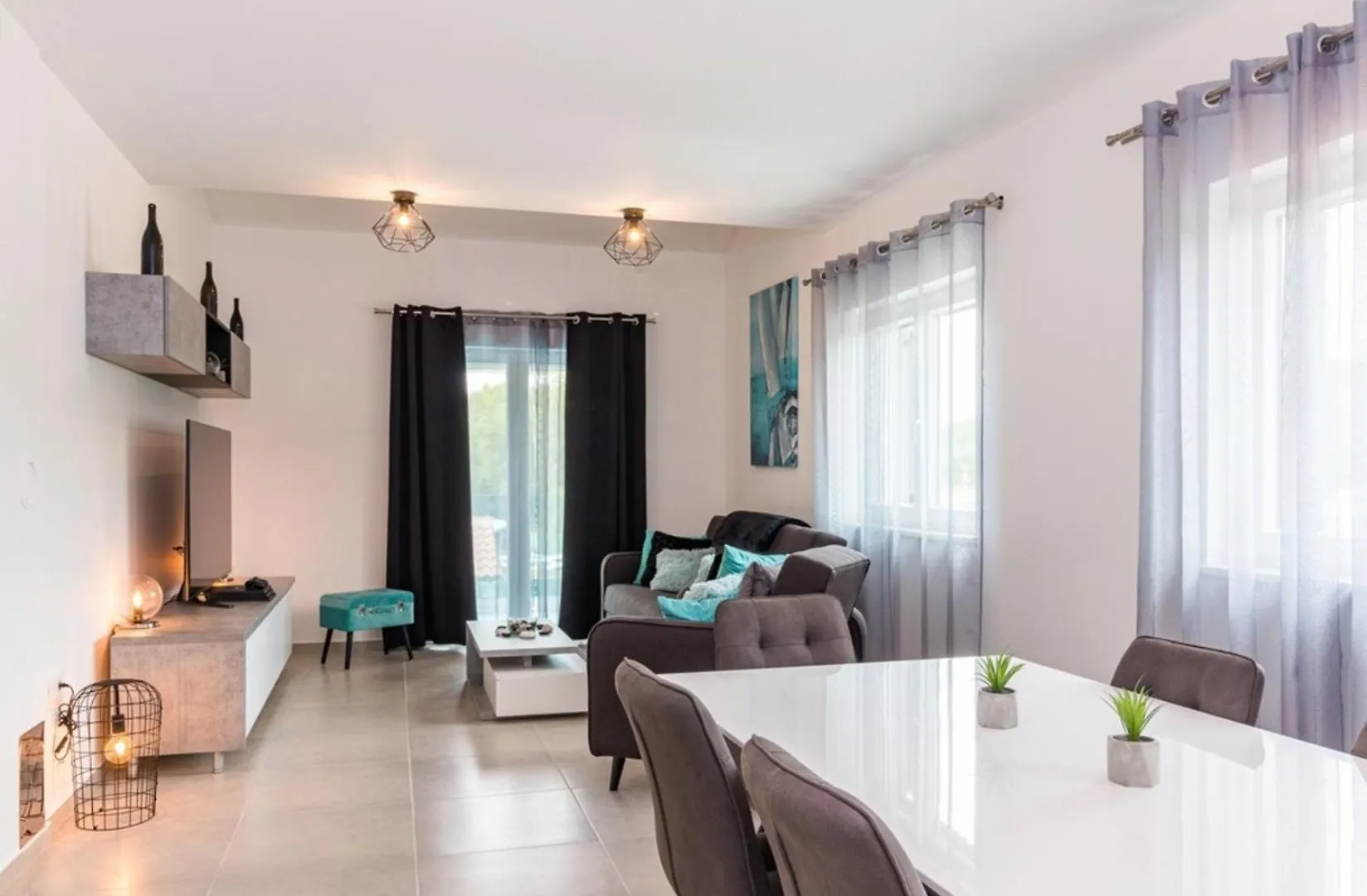 Villa Horizon For 18 People Near Pula With Large Garden And Children Playground