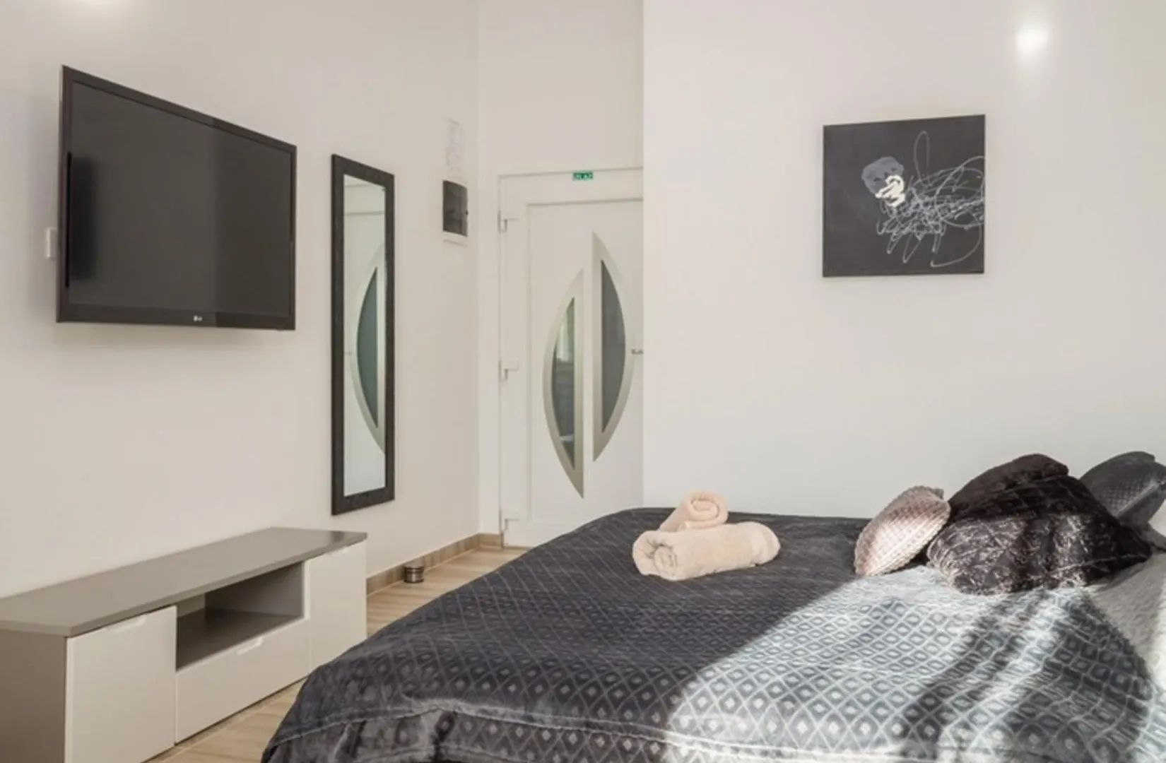 Villa Horizon For 18 People Near Pula With Large Garden And Children Playground
