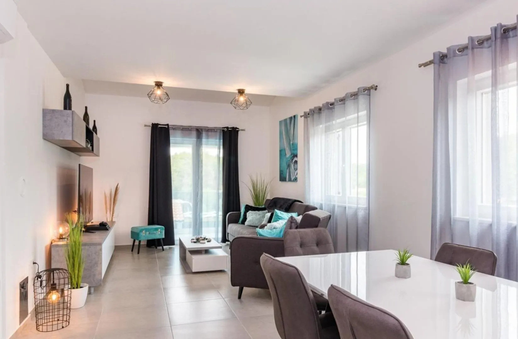Villa Horizon For 18 People Near Pula With Large Garden And Children Playground