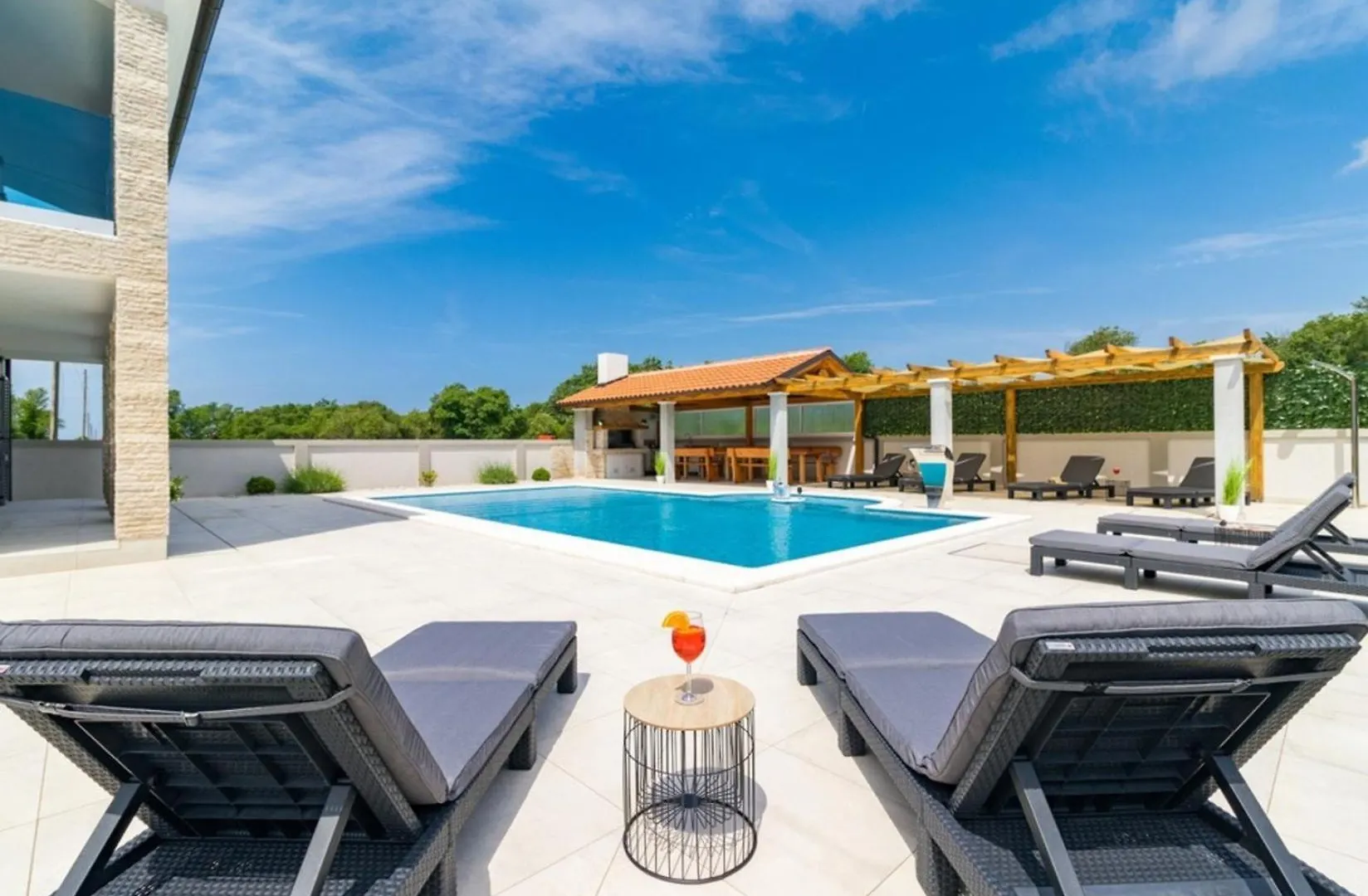Villa Horizon For 18 People Near Pula With Large Garden And Children Playground 0*,  クロアチア