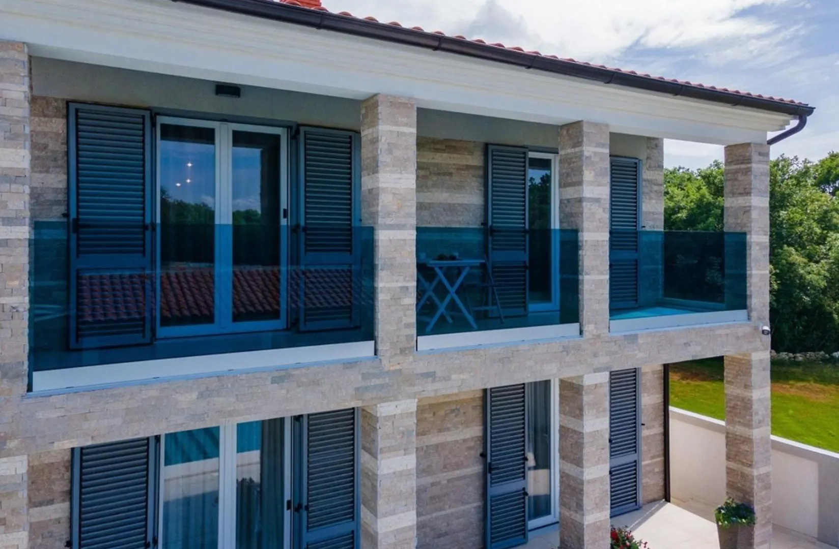 Villa Horizon For 18 People Near Pula With Large Garden And Children Playground